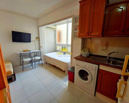 ​ STUDIO FOR RENT CLOSE TO THE BEACH IN TORREVIEJA - ALICANTE - Photo 3