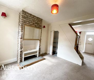 2 bedroom terraced house to rent - Photo 2