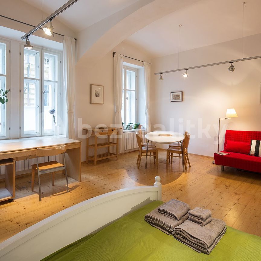 Pronájem bytu 1+1 • 46 m² bez realitkyHaštalská, Praha - Staré Město - Photo 1