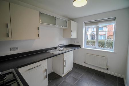 3 bedroom semi-detached house to rent - Photo 5