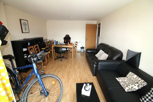 3 bedroom apartment to rent - Photo 1