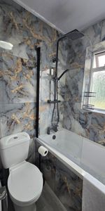 3 Bed Semi-Detached House, Manchester, M11 - Photo 4