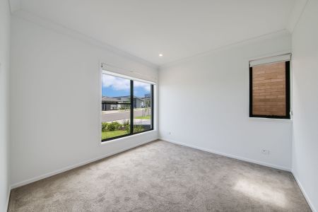 6 Hedge Street, 2570, Oran Park Nsw - Photo 4