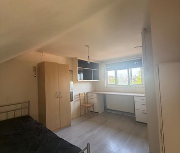 Room in a Shared House, Rosslyn Crescent, HA1 - Photo 5