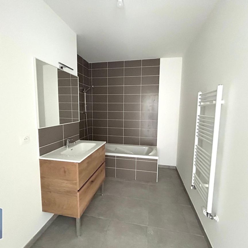 Location Appartement 3 pièces 62m² ST ETIENNE 42000 - Photo 1