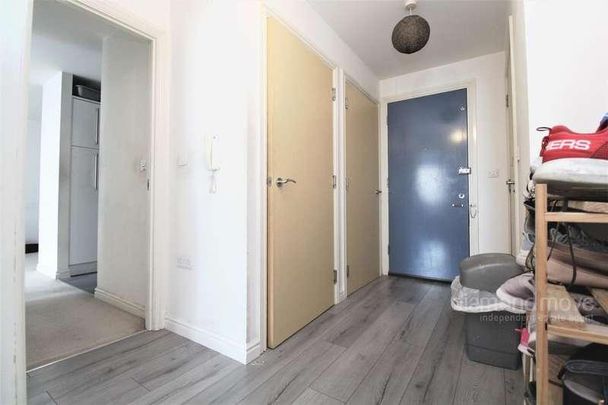 Prince Regent Road, Hounslow, TW3 - Photo 1