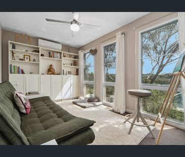 Only 2 on the Block - Frankston High School Zoned! - Photo 2
