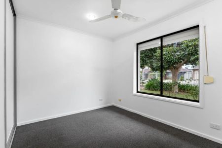 1a Panton Crescent, - Photo 3