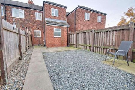 Foredyke Avenue, Hull, HU7 - Photo 4