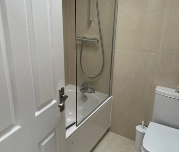 1 Bed Flat, Welldon Crescent, HA1 - Photo 5