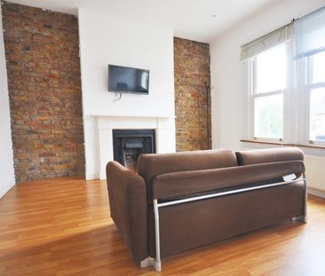 One Bedroom Flat to rent in London - Photo 1