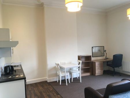 1 bedroom apartment to rent - Photo 2