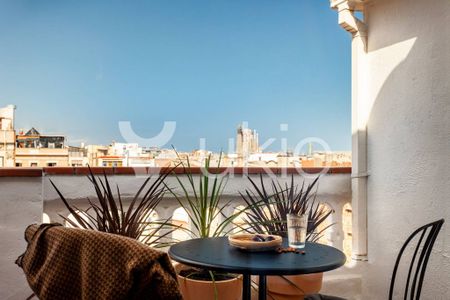 3 room luxury Apartment for rent in Martínez de la Rosa, 46, Barcelona, Catalonia - Photo 3