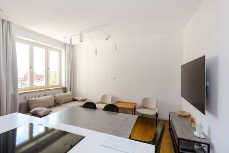 3 pokoje do wynajęcia na Starej Pradze 78 m² - Zdjęcie 4