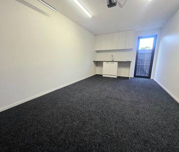 197 Innes Road, St. Albans - Photo 6