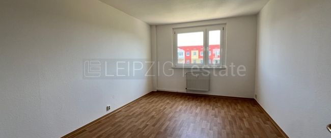 renovierte 3-Raum-Wohnung, im 4. OG, mit Blk, Bad Wanne u. Fenster, Südring 90b - Foto 1