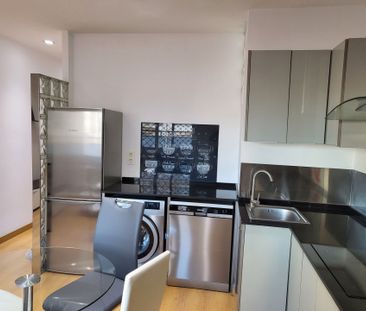 Piso de alquiler en Carrer de Bonaventura Hernandez I Sanahuja, Eix... - Photo 3