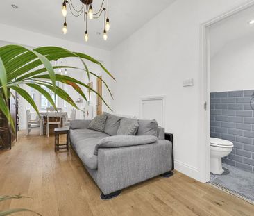 3 bedroom terraced house to rent - Photo 5