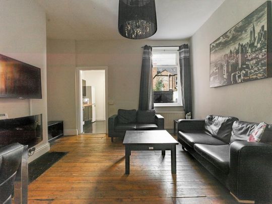 3 bedroom ground floor flat to rent - Photo 1