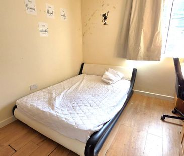 Moy Road, Roath, Cardiff - Photo 2