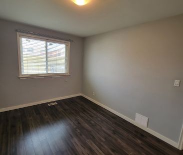 For Lease - 20 Heavitree Drive, Toronto, Ontario - Photo 6