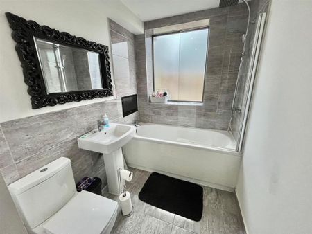 Carlton Square, Nottingham, Carlton - Photo 5