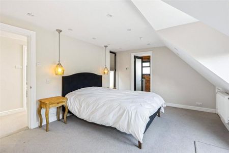 5 bedroom semi-detached house to rent - Photo 5