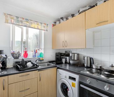 3 Bedroom - Photo 3