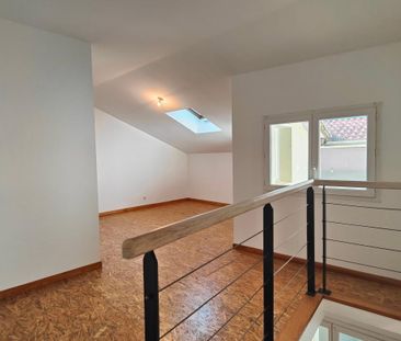 Location Appartement 1 pièce 40m² AIRE SUR L ADOUR 40800 - Photo 5