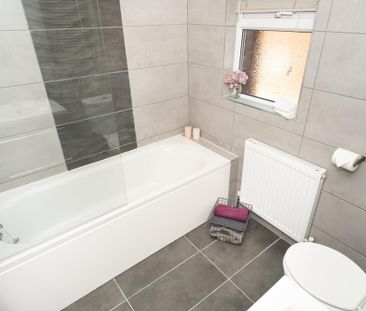 1 bedroom in a house share to rent - Photo 3