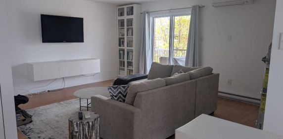 500$ de rabais sur le 1er mois, 4 1/2 à louer Boulevard des Grives Centre-Ville Gatineau - Photo 2
