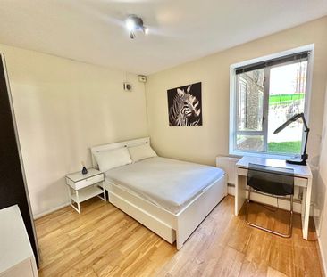 2 Bed Flat, Turnbull House, N1 - Photo 3