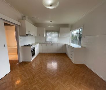 50 Henderson Road, Queanbeyan NSW 2620 - House For Rent | Domain - Photo 3