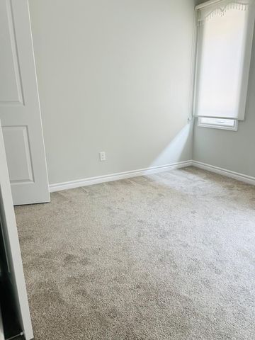 For Lease - 22 Pondcliffe Drive, Kitchener, Ontario - Photo 4