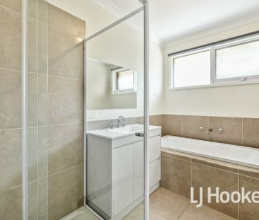 Hop, skip & jump to town - Photo 6