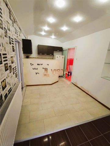Inchiriere 2 camere. Ideal pentru Activitati Diverse.Zona Centrul Istoric - Fotografie 2