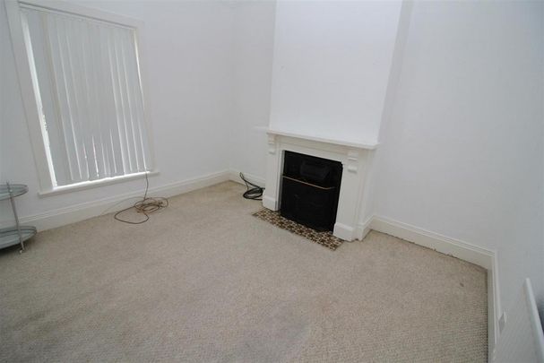 4 bedroom house to rent - Photo 1