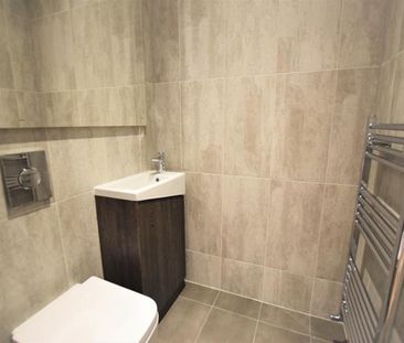 3 Bedroom Terraced To Let - Photo 6