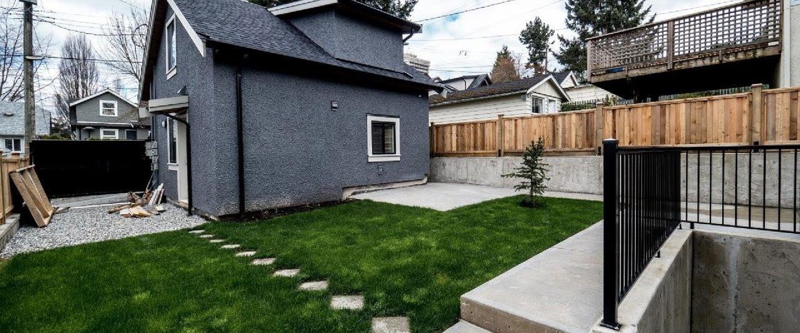 Laneway House in Vancouver East Side, BC - Photo 1