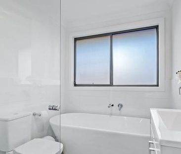 Immaculate Family Home - Photo 5