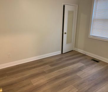 For Lease - 430 Queen Mary Drive, Oakville, Ontario - Photo 1