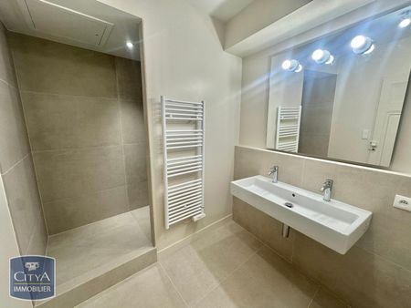Location Appartement 3 pièces 91m² LYON 1er - Photo 5