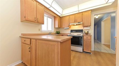 For Lease - 45 Faywood Drive, Brampton, Ontario - Photo 4