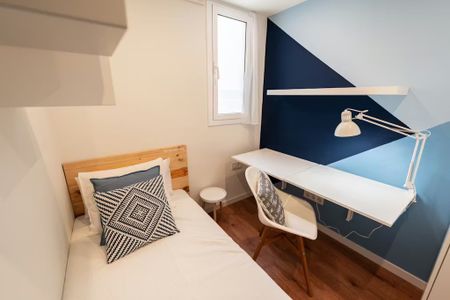 Ronda de Sant Pere, Barcelona, Catalonia 08010 - Photo 3