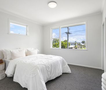 Large Family Home - Photo 6