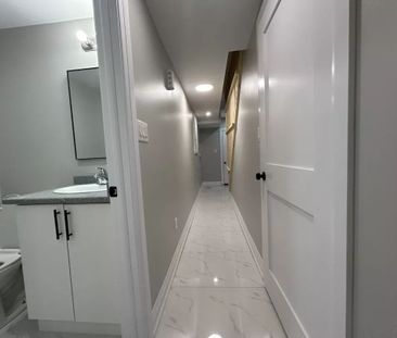 For Lease - 10 Robins Avenue Unit# 2, Hamilton, Ontario - Photo 1