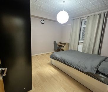 2 Bed Flat, Gantshill Crescent, IG2 - Photo 5