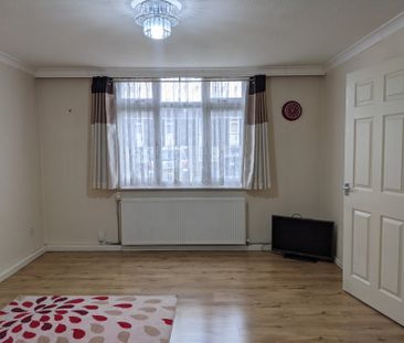 Pell Court, Lumbertubs, Northampton, NN3 8HL - Photo 3