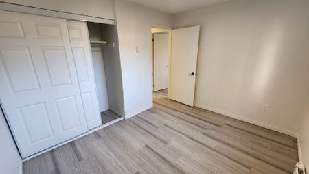 339 Blake Street, Unit 1, Barrie ON L4M1L1 - Photo 3