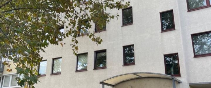 Helle 3-Zimmer Wohnung mit Balkon im 2. OG - Foto 1